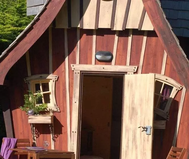 Hotelli Insolites Du Camping De Trezulien