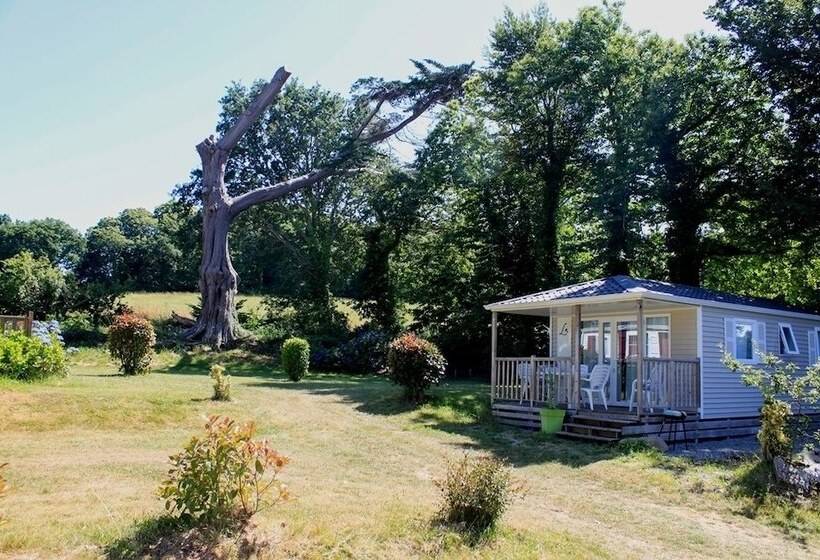فندق Insolites Du Camping De Trezulien