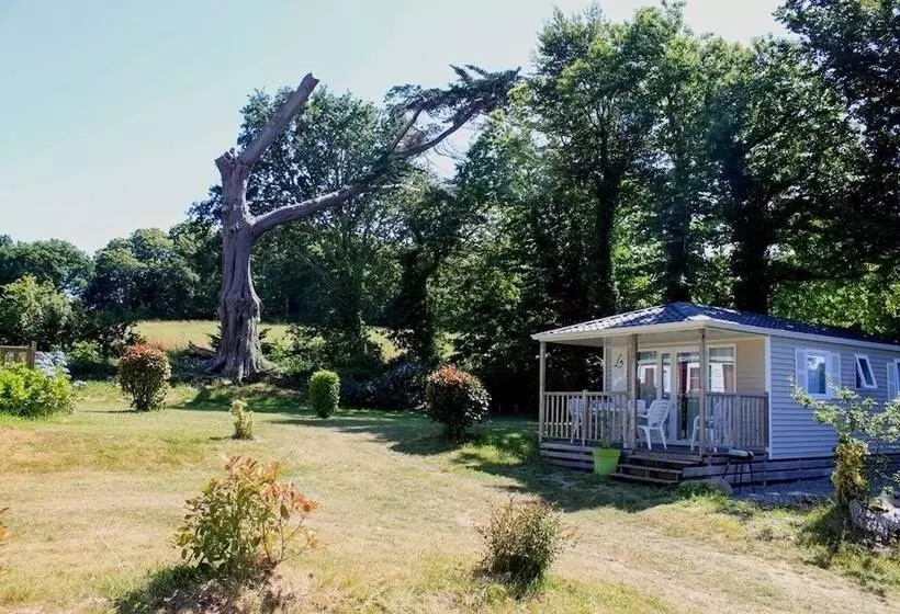 Hotelli Insolites Du Camping De Trezulien