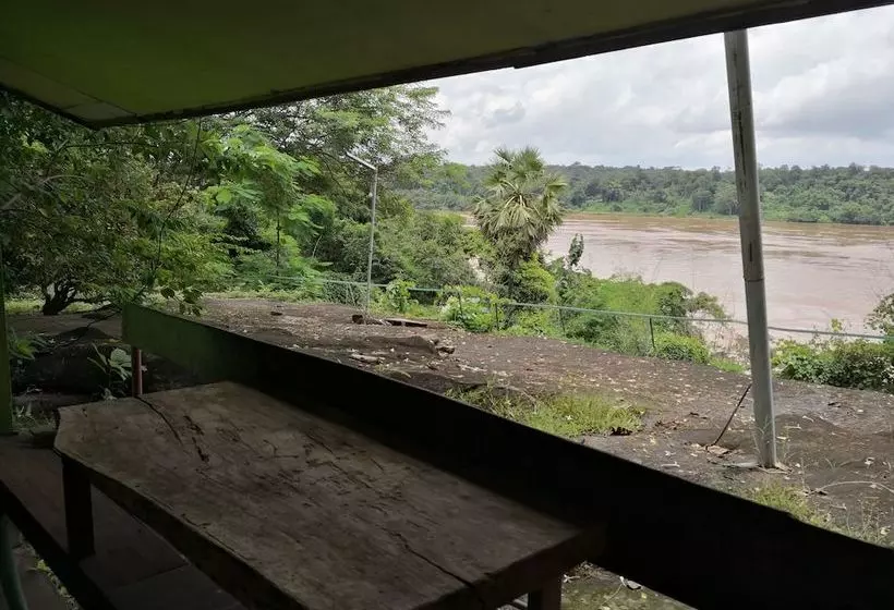 Hotelli Khongchaim Marina Resort