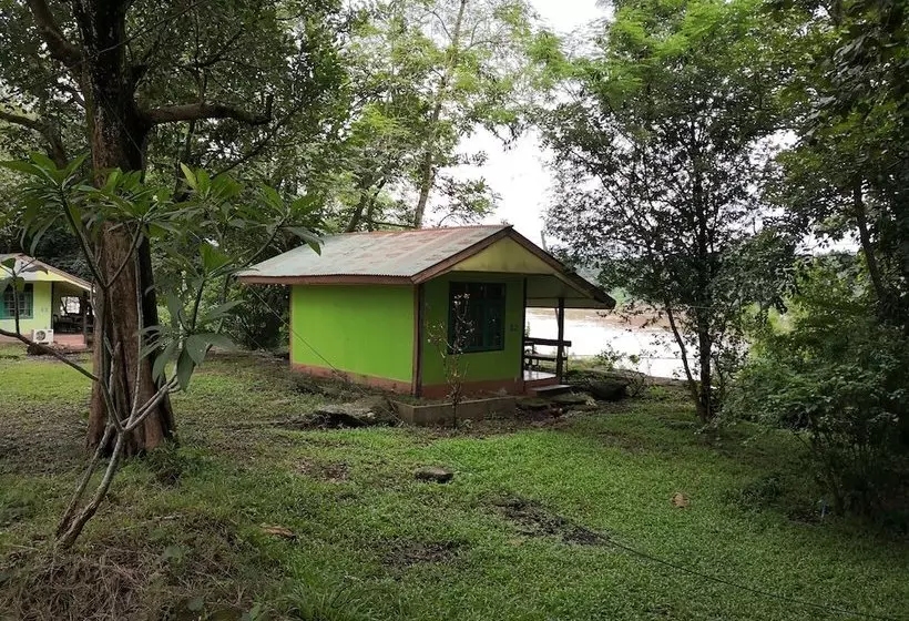 Hotelli Khongchaim Marina Resort