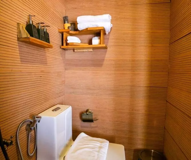 هتل Long Hải Channel Beach Resort