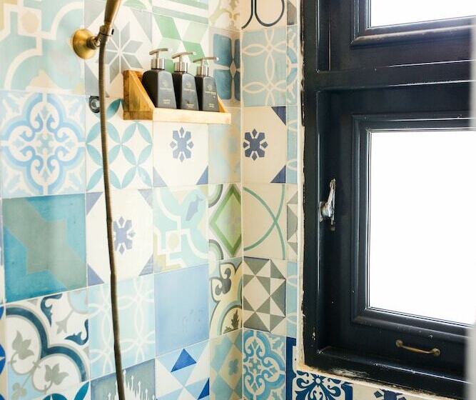 هتل Long Hải Channel Beach Resort