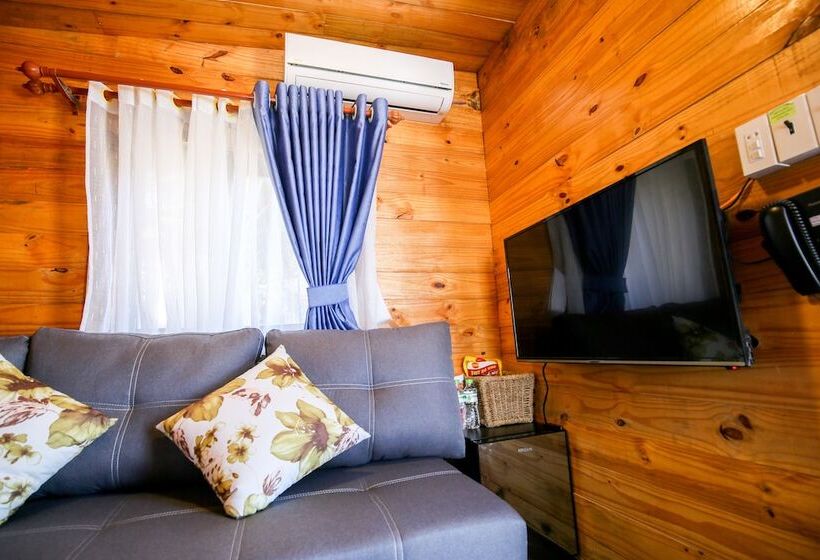 هتل Long Hải Channel Beach Resort