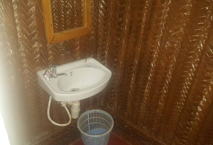 هتل Mafia Beach Bungalows