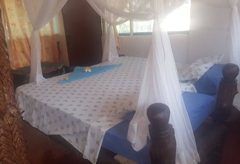 هتل Mafia Beach Bungalows