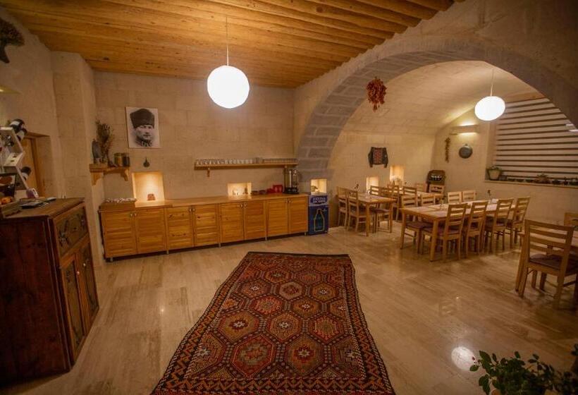 בית מלון כפרי Maze Of Cappadocia