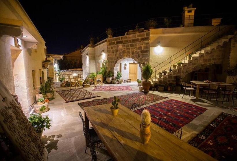 בית מלון כפרי Maze Of Cappadocia