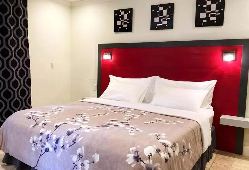 Hotelli Retreat At Crystal Manatee