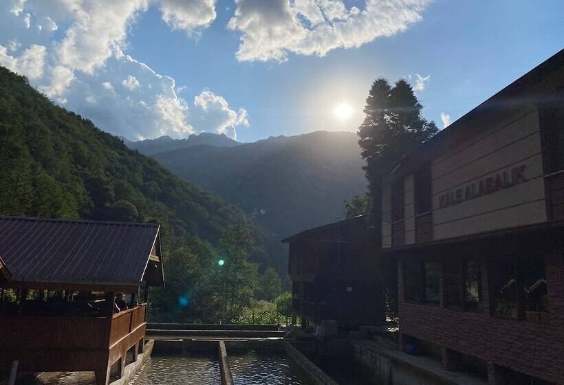 مُتل Isikli Kale Otel