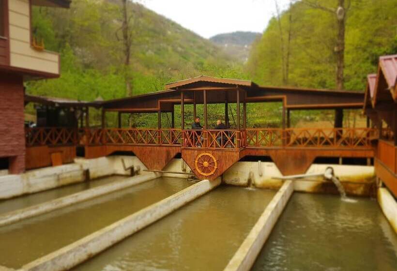 مُتل Isikli Kale Otel