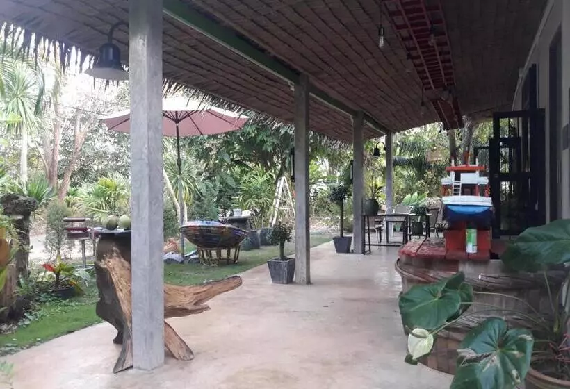 پانسیون Baan Hotelier Resort