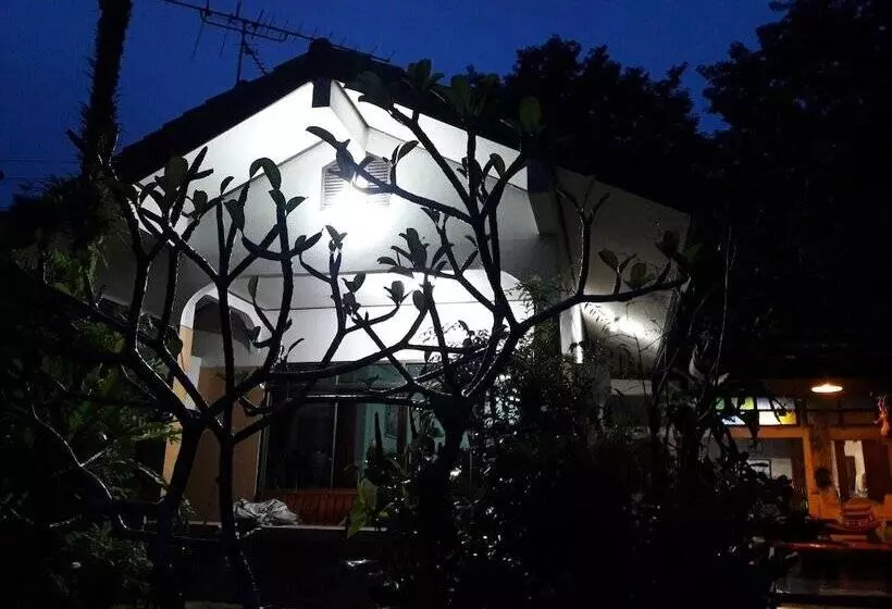 پانسیون Baan Hotelier Resort