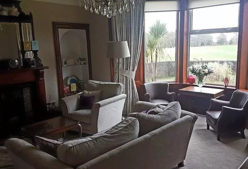 Majatalo Carradales Luxury Guest House