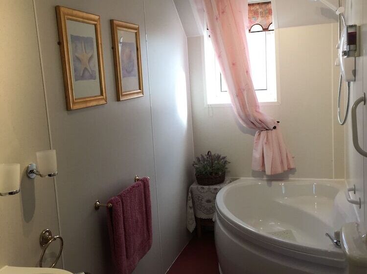 Pensionat Kathmore Guest House