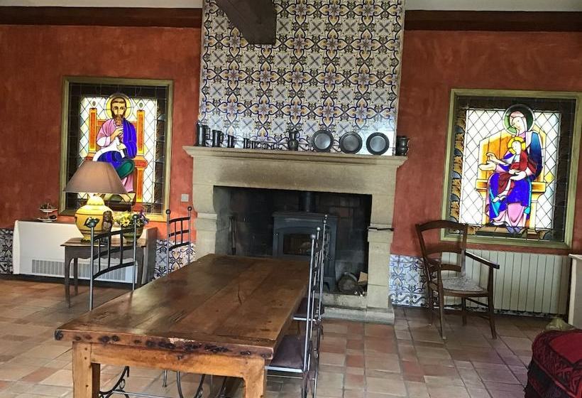 بنسيون Mas Saint Pancrace