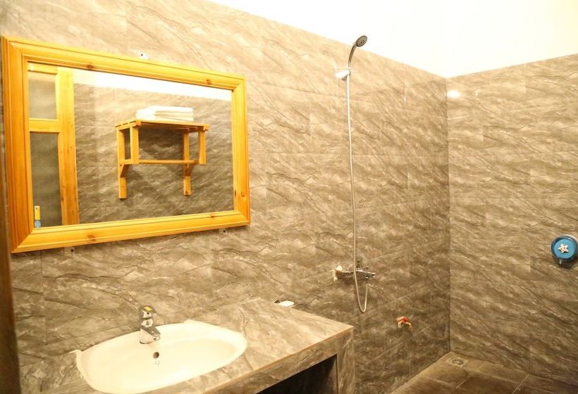 پانسیون Sunny Garden