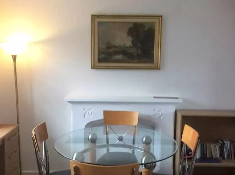 پانسیون Ucc B & B