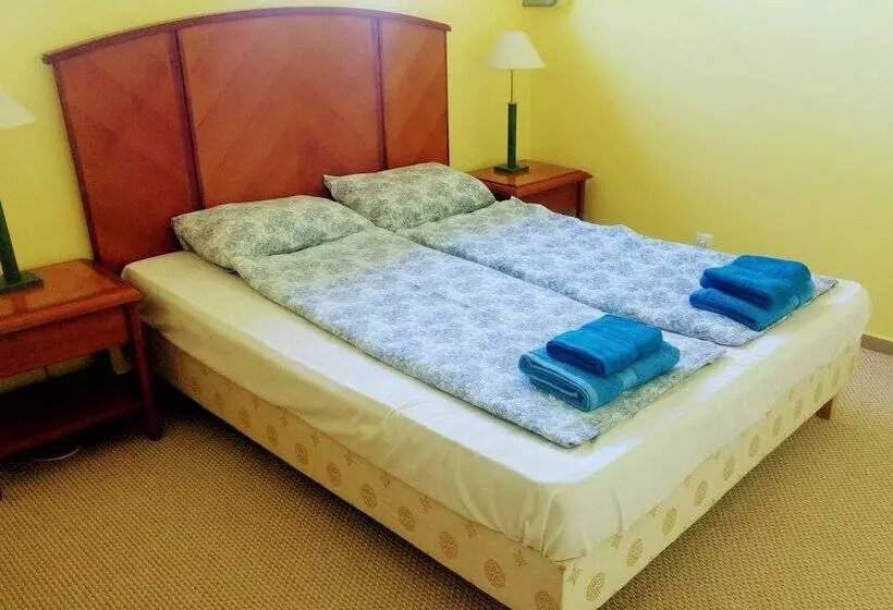 Retro Hotel Merid