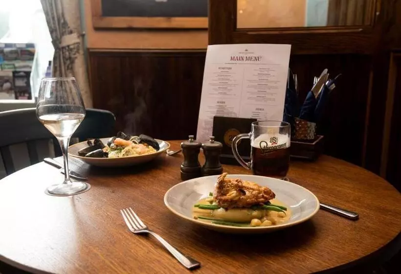 The Lindisfarne Inn   The Inn Collection Group