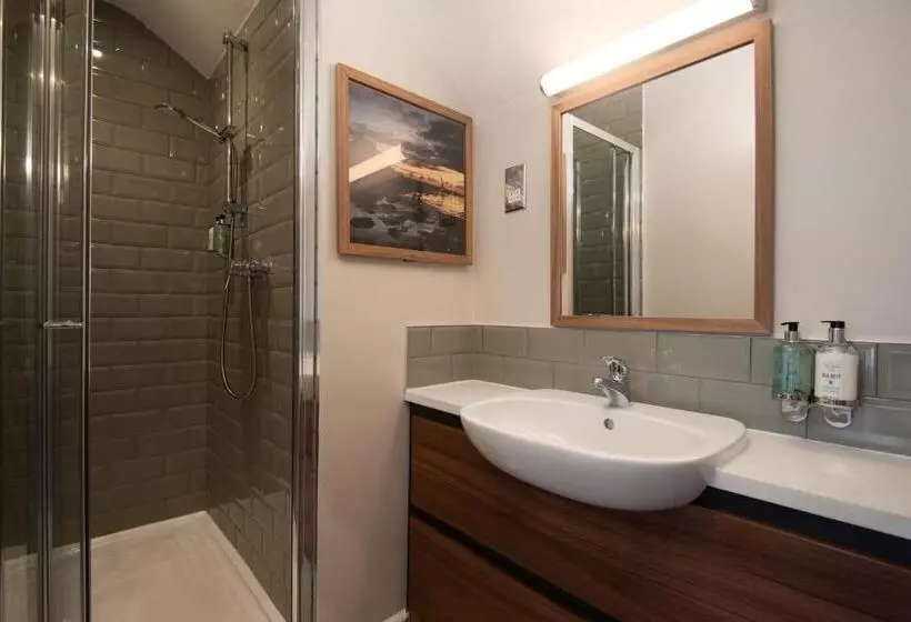 The Lindisfarne Inn   The Inn Collection Group