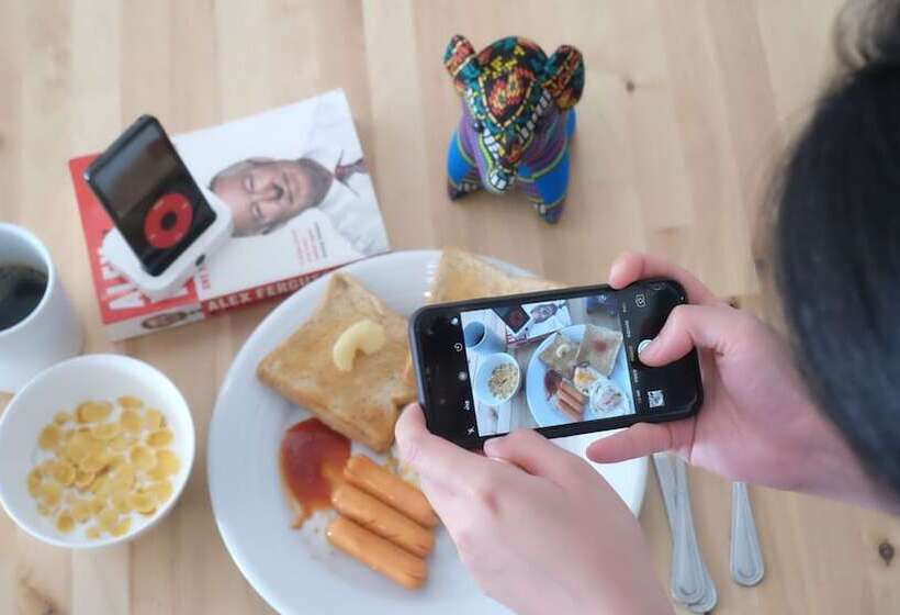 White Wall Poshtel   Hostel