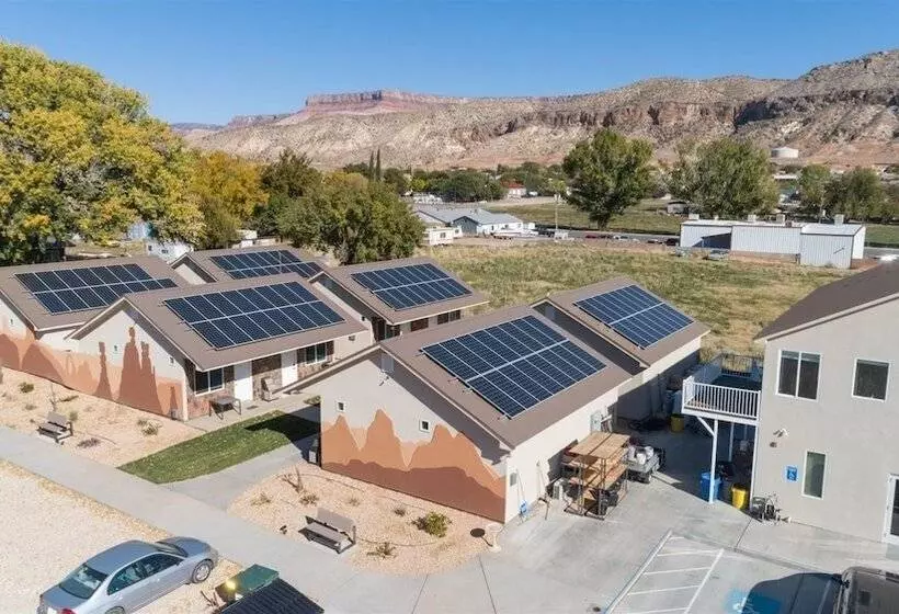 Zions Camp And Cottages