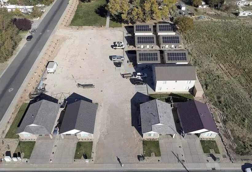 Zions Camp And Cottages