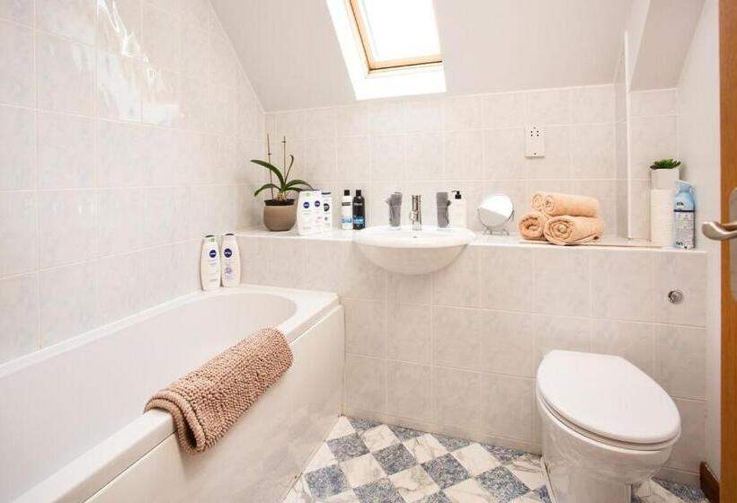 Bed and Breakfast Beechwood Lodge Guesthouse