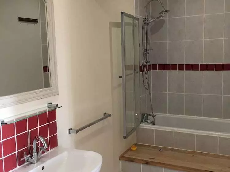 ベッドアンドブレックファースト Hôtel De Cours De Thomazeau