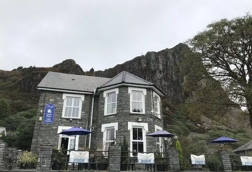 Aamiaismajoitus (B&B) Isallt Guesthouse