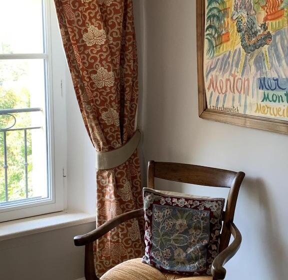 민박 La Bastide Des Enquèses