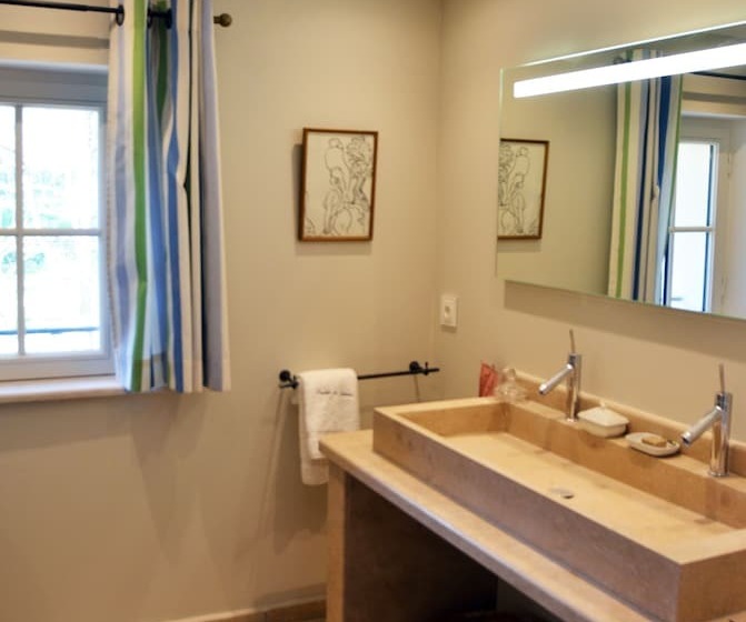 민박 La Bastide Des Enquèses