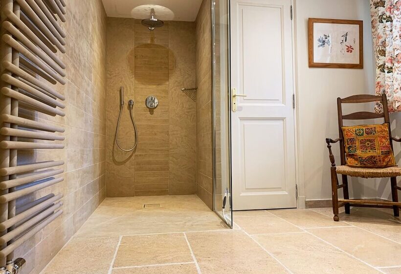 민박 La Bastide Des Enquèses