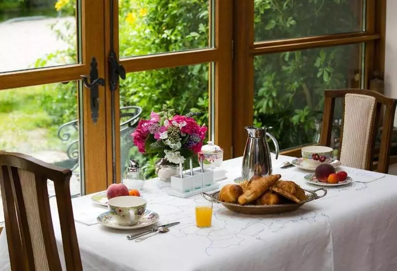 Aamiaismajoitus (B&B) Le Clos Chedeville