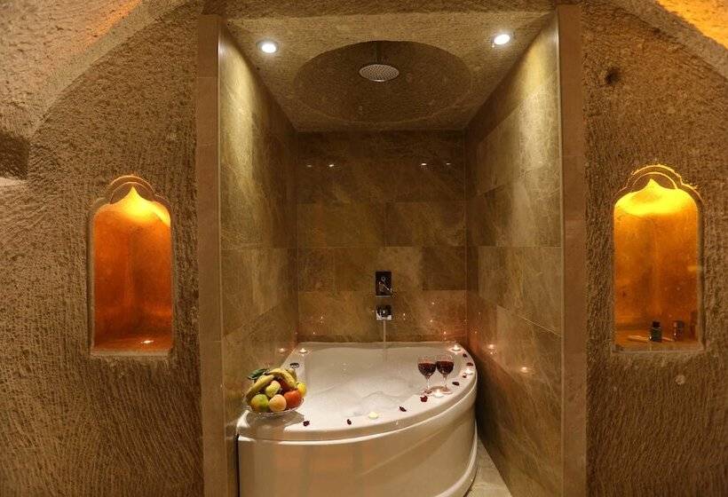 هتل Abu Hayat Cave Suites