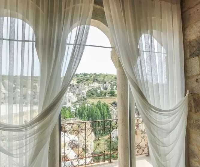 ホテル Abu Hayat Cave Suites