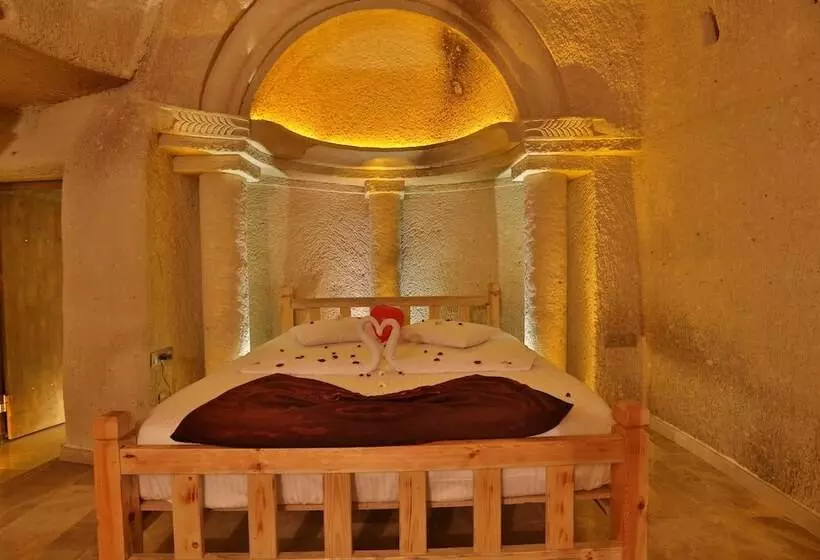 ホテル Abu Hayat Cave Suites