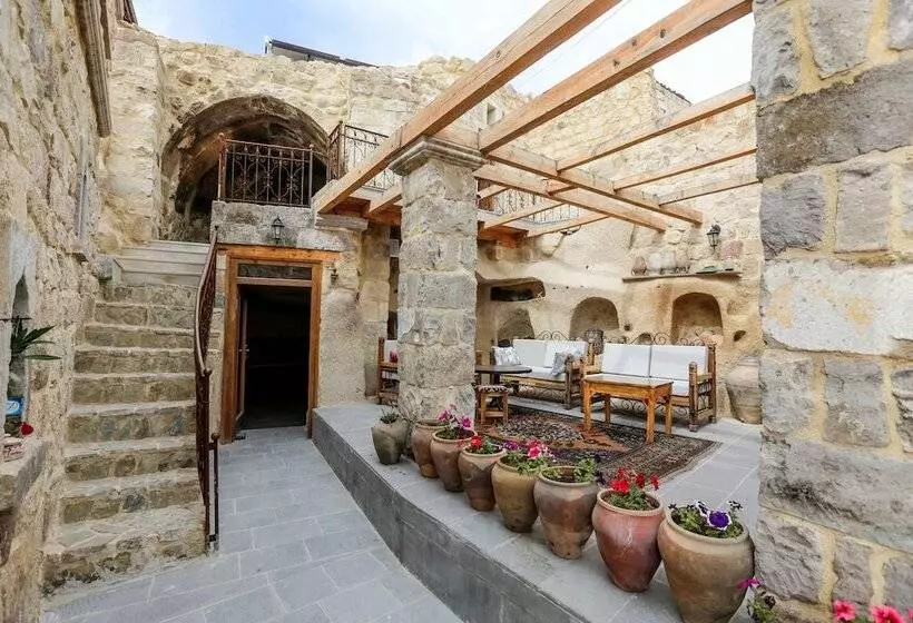 ホテル Abu Hayat Cave Suites