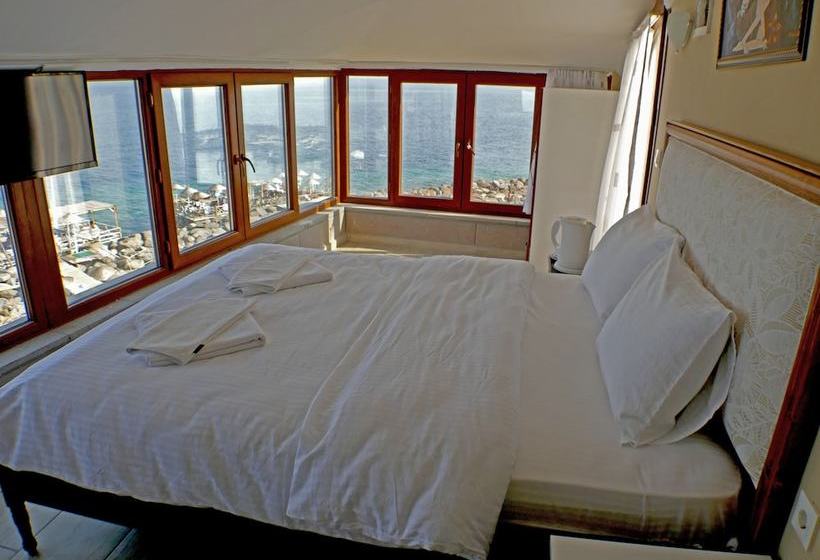 בית מלון כפרי Assos