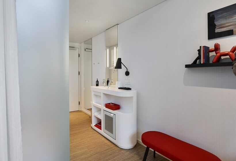 Отель Citizenm Seattle South Lake Union