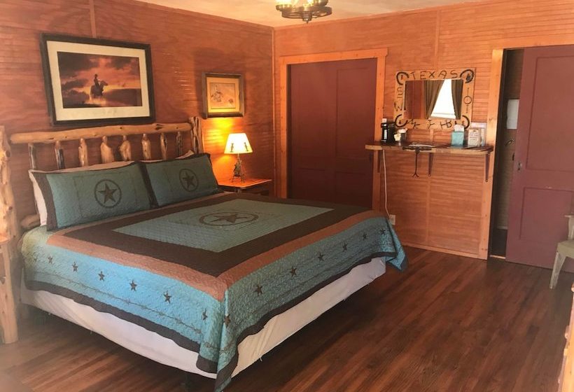 فندق ريفى Twin Elm Guest Ranch