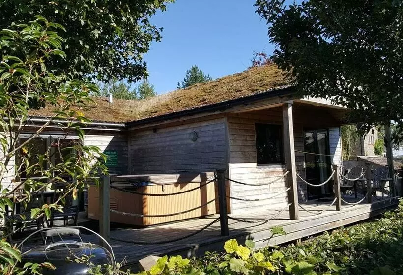 Hotelli Tor Farm Lodge