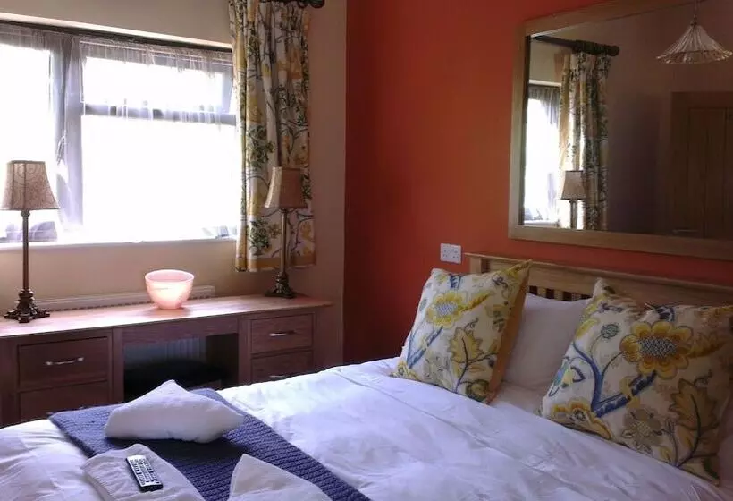 Hotelli Tor Farm Lodge