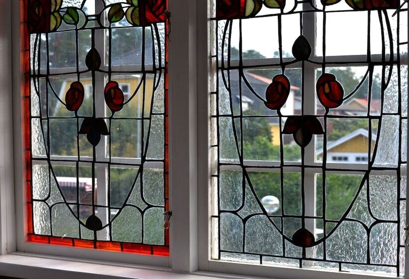 Nymans Bed & Breakfast