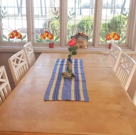 Nymans Bed & Breakfast