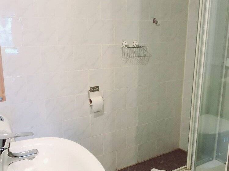 Nymans Bed & Breakfast