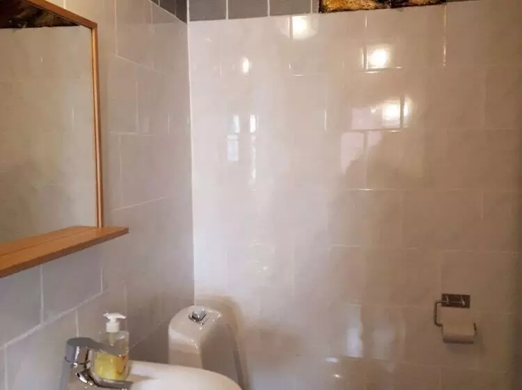 Nymans Bed & Breakfast