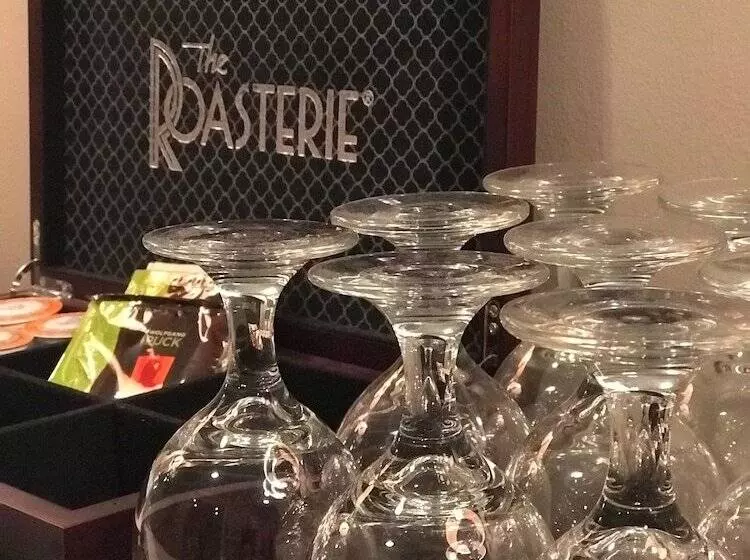 Ophelias Restaurant & Inn