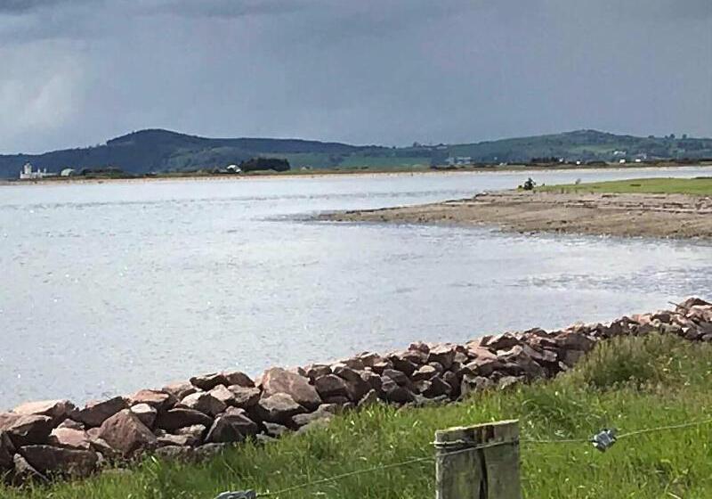 بنسيون Broomlea